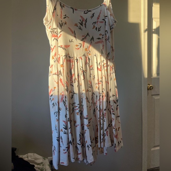 Floral romper - Picture 4 of 4